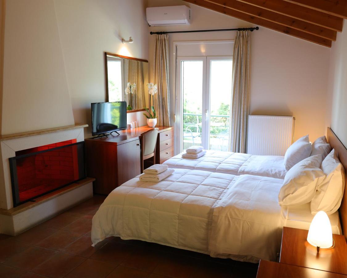 Corinthian Village Vrahati Esterno foto
